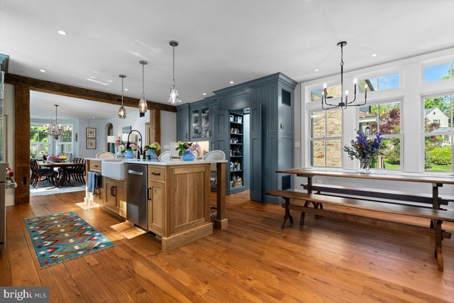 2996 N SUGAN RD, Solebury, PA 18963
