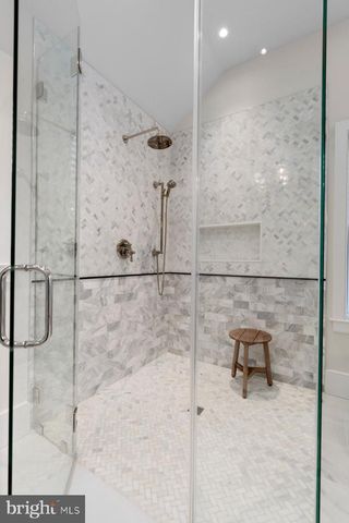 2996 N SUGAN RD, Solebury, PA 18963