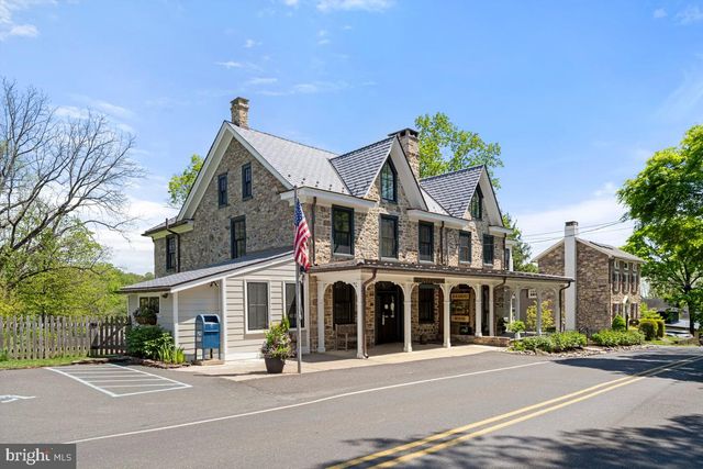 2996 N SUGAN RD, Solebury, PA 18963