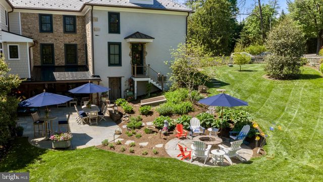 2996 N SUGAN RD, Solebury, PA 18963