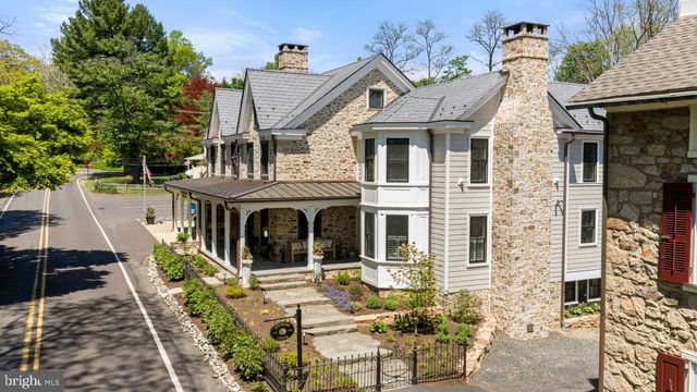 2996 N SUGAN RD, Solebury, PA 18963