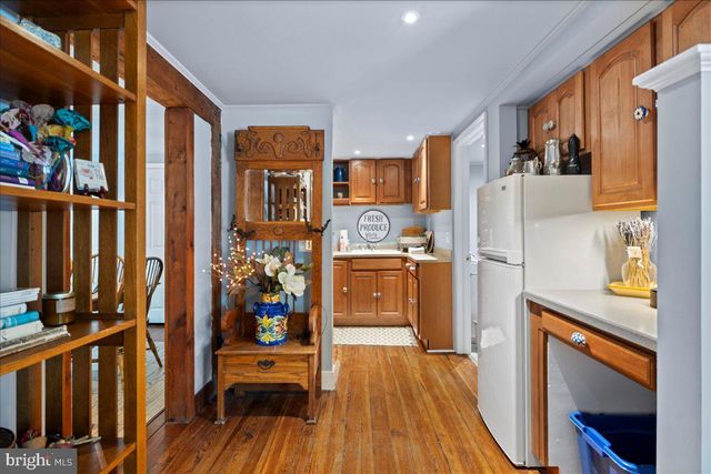 2996 N SUGAN RD, Solebury, PA 18963