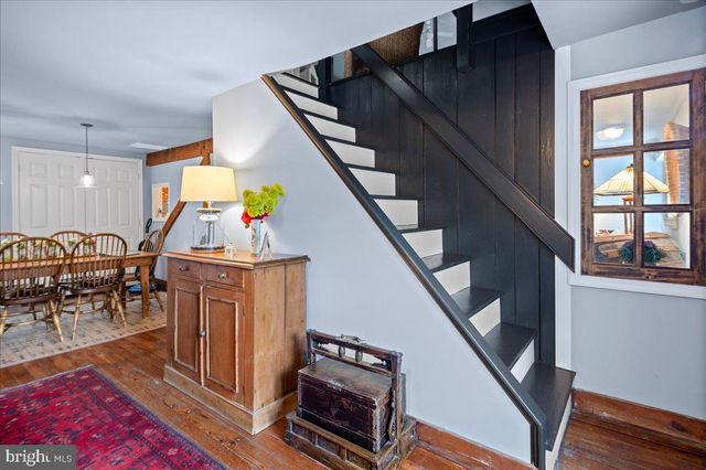 2996 N SUGAN RD, Solebury, PA 18963