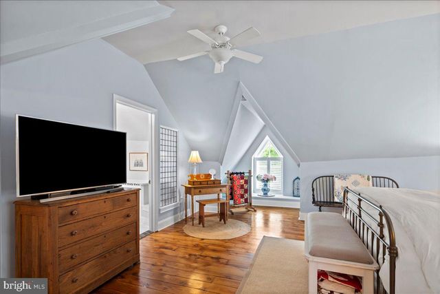 2996 N SUGAN RD, Solebury, PA 18963