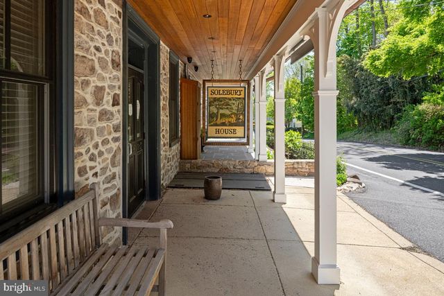 2996 N SUGAN RD, Solebury, PA 18963