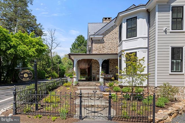 2996 N SUGAN RD, Solebury, PA 18963