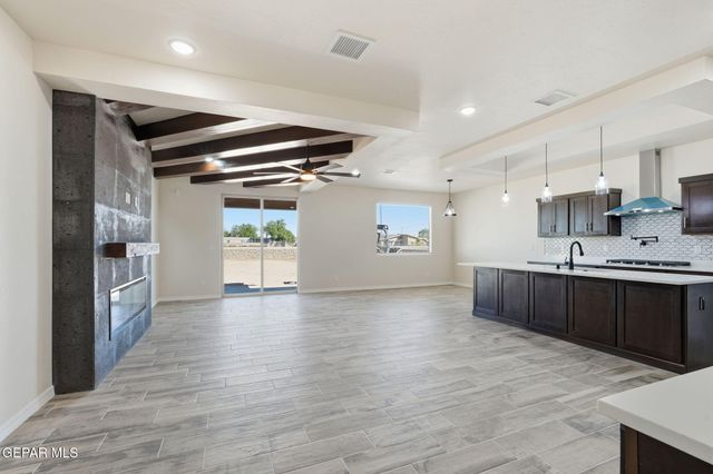 331 Apodaca Road, Socorro, TX 79927