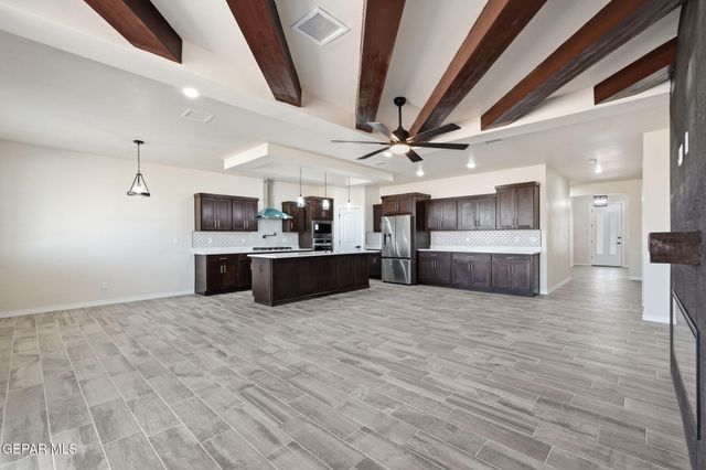331 Apodaca Road, Socorro, TX 79927