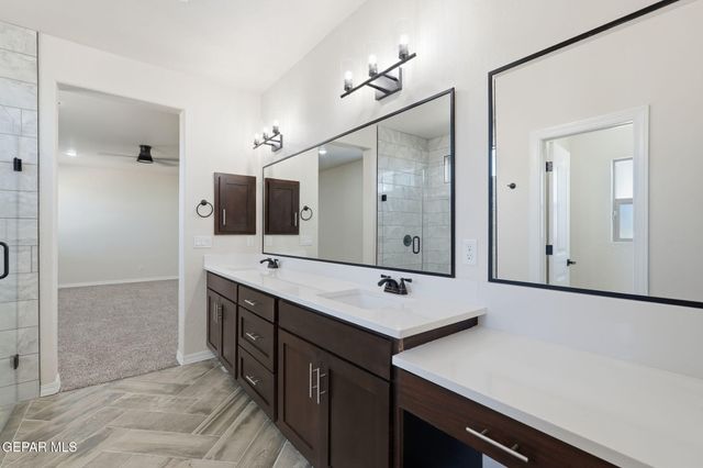 331 Apodaca Road, Socorro, TX 79927