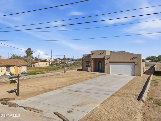 331 Apodaca Road, Socorro, TX 79927
