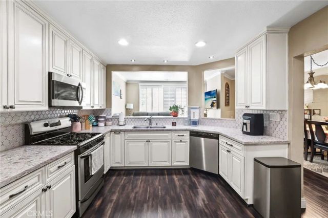 2225 Indigo Hills Drive 3, Corona, CA 92879