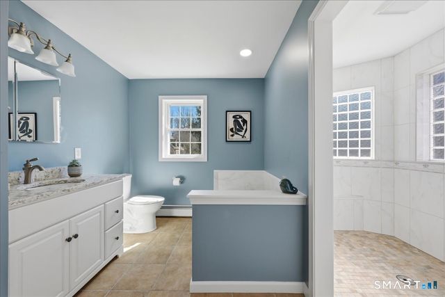 559 Route 81 Route, Killingworth, CT 06419