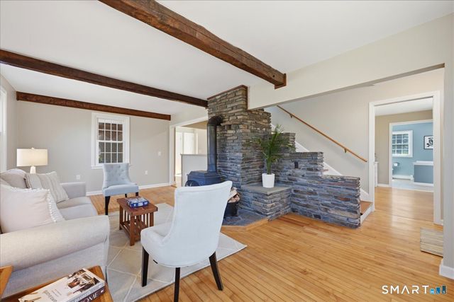 559 Route 81 Route, Killingworth, CT 06419