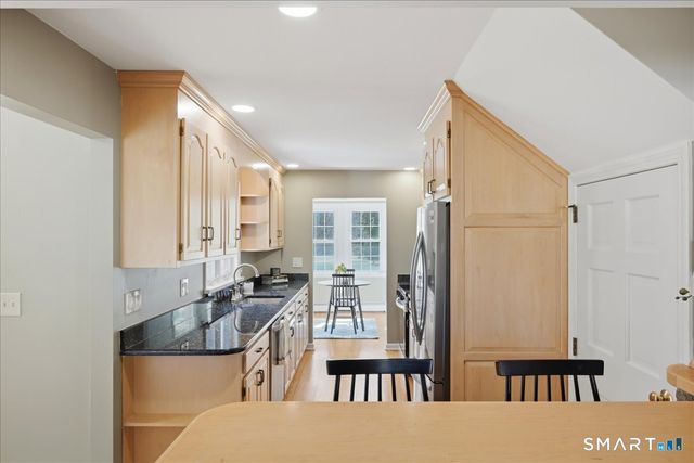 559 Route 81 Route, Killingworth, CT 06419