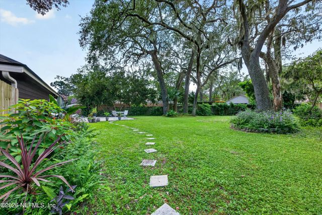 1346 GATELY Court, Jacksonville, FL 32225