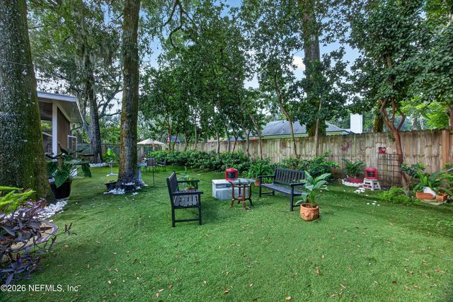1346 GATELY Court, Jacksonville, FL 32225