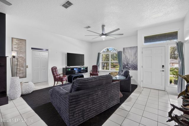 1346 GATELY Court, Jacksonville, FL 32225
