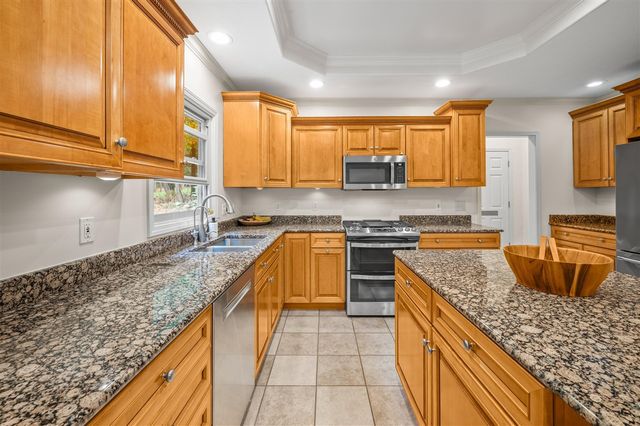 1560 Stonecreek Drive, Niles, MI 49120