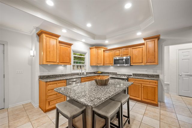 1560 Stonecreek Drive, Niles, MI 49120