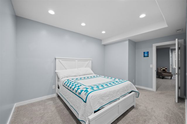 1560 Stonecreek Drive, Niles, MI 49120