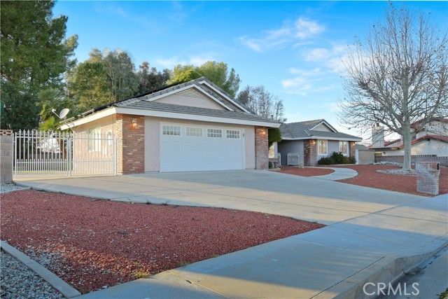 43119 Roulette, Lancaster, CA 93536