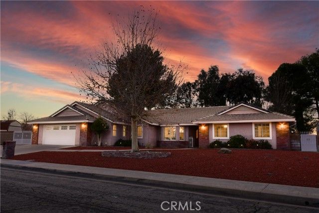 43119 Roulette, Lancaster, CA 93536