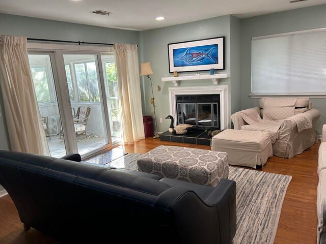 1119 Hidden Cove Drive, Mount Pleasant, SC 29464