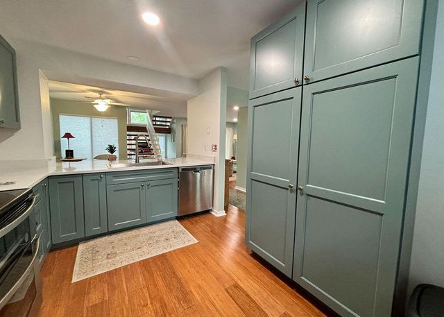 1119 Hidden Cove Drive, Mount Pleasant, SC 29464