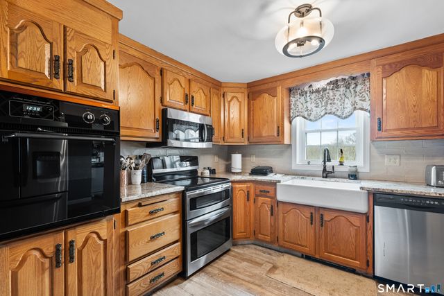 417 Hamilton Avenue, Watertown, CT 06795