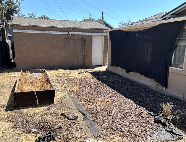 465 E Geary St, Stockton, CA 95204