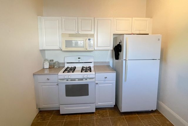 465 E Geary St, Stockton, CA 95204