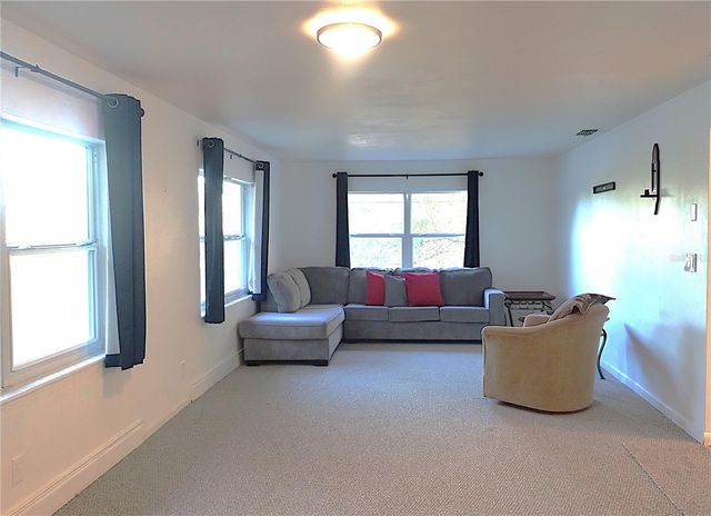 417 E MAIN STREET, Dundee, FL 33838