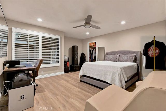 18324 Clark 110, Tarzana, CA 91356