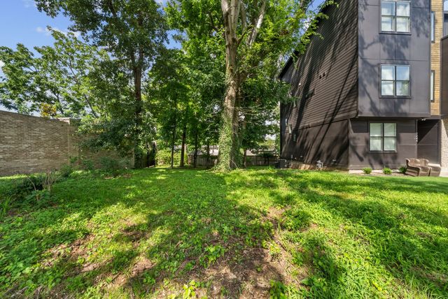 122 Woodmont Blvd, Nashville, TN 37205