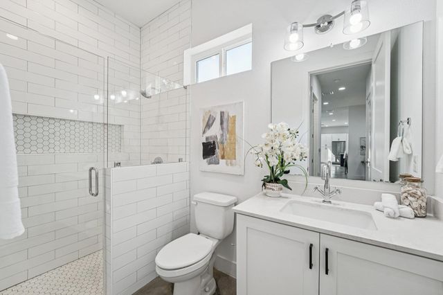 739 Gunter ST 1, Austin, TX 78702