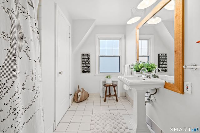 164 Wakeman Road, Fairfield, CT 06824