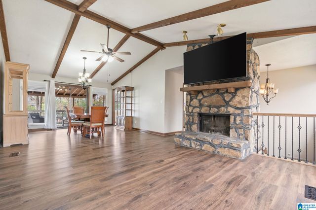 140 SOUTHERN HILLS DRIVE, Calera, AL 35040