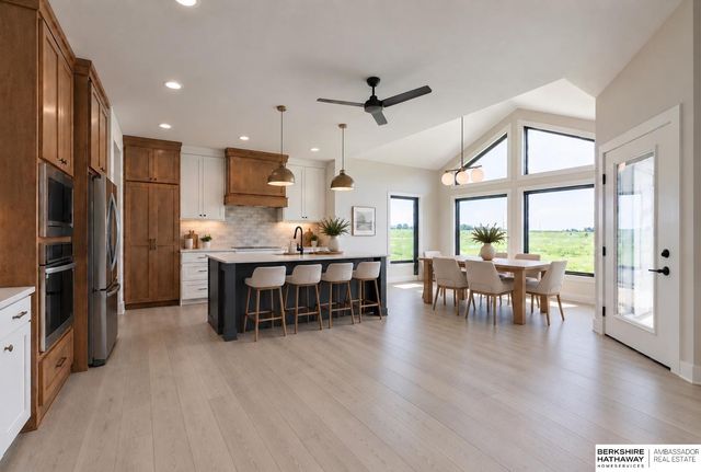10209 S 214th Street, Gretna, NE 68028