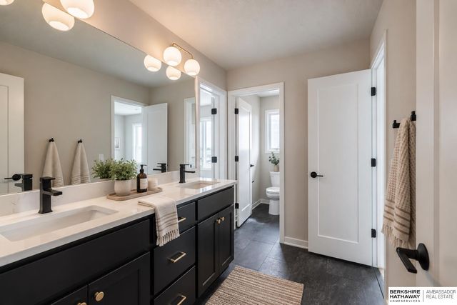 10209 S 214th Street, Gretna, NE 68028