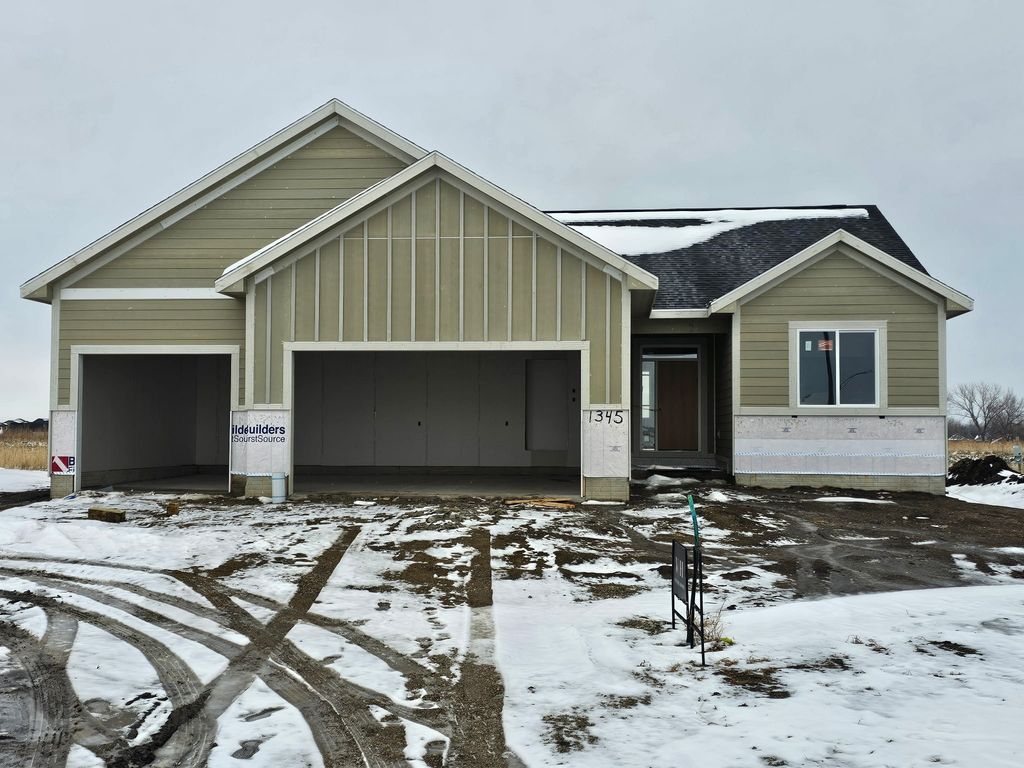 1345 NW Linda Lane, Waukee, IA 50263