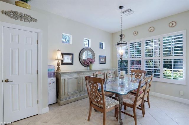 16156 Parque LN, Naples, FL 34110