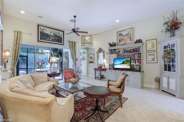 16156 Parque LN, Naples, FL 34110