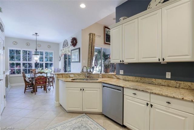 16156 Parque LN, Naples, FL 34110