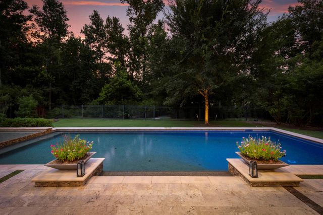 87 Mediterra Way, The Woodlands, TX 77389