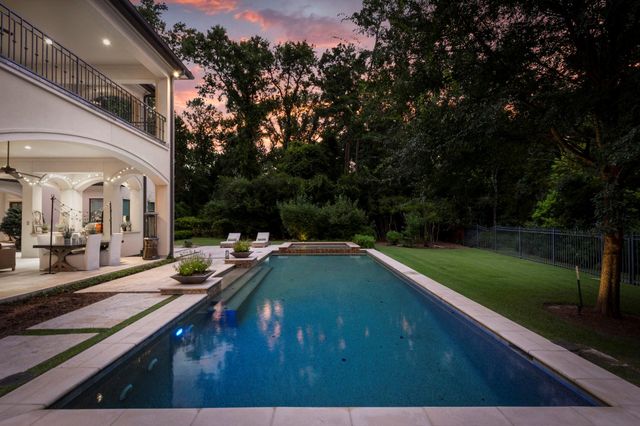 87 Mediterra Way, The Woodlands, TX 77389