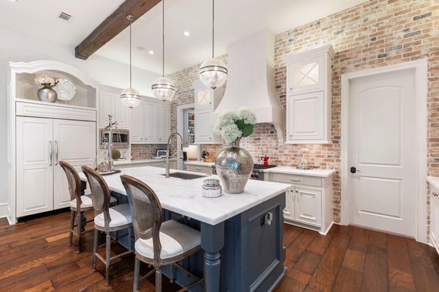 87 Mediterra Way, The Woodlands, TX 77389