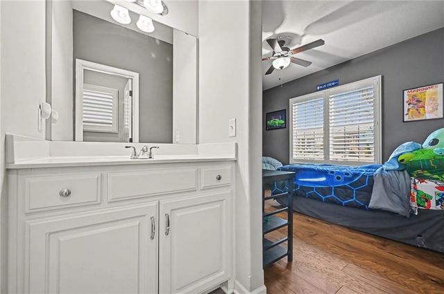 18301 Belinda Drive, Smithville, MO 64089