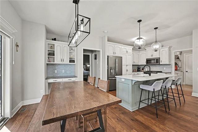 18301 Belinda Drive, Smithville, MO 64089