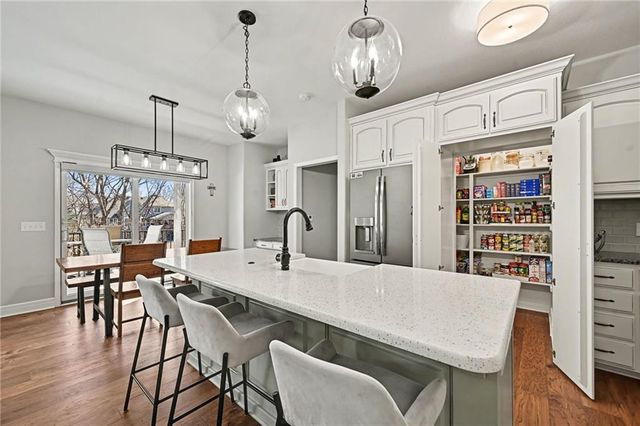 18301 Belinda Drive, Smithville, MO 64089