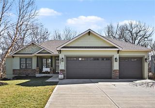 18301 Belinda Drive, Smithville, MO 64089